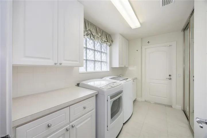 4642 Ossabaw Way, Naples, Florida 34119