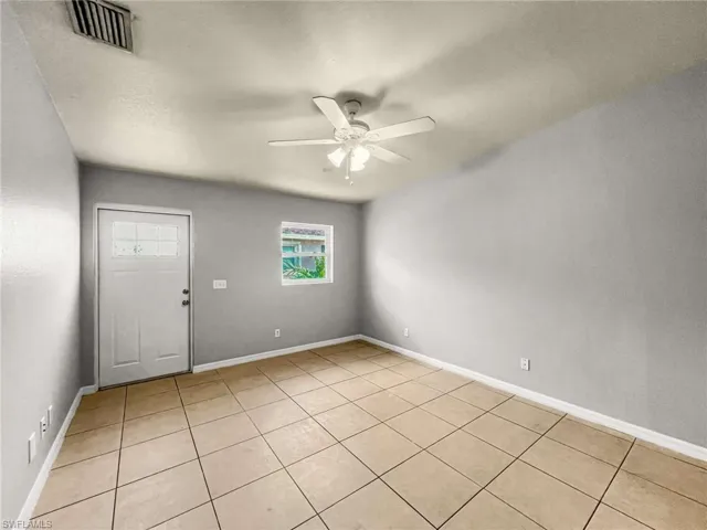 1321 Se 8th Ave 5, Cape Coral, Florida 33990