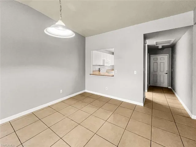 1321 Se 8th Ave 5, Cape Coral, Florida 33990