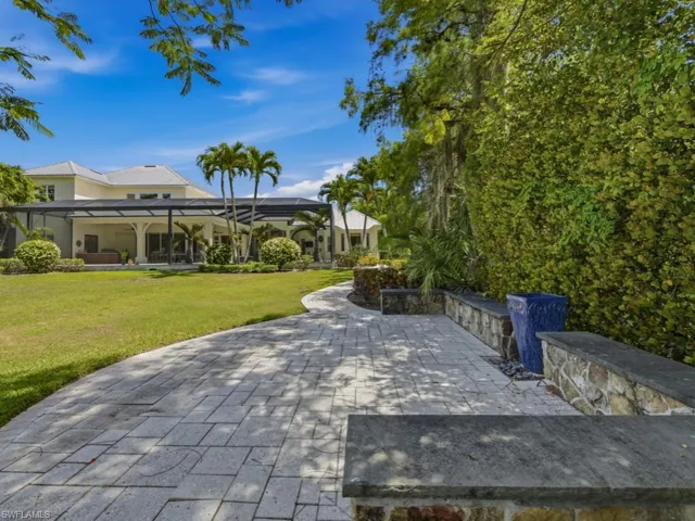 7051 Hunters Rd, Naples, Florida 34109
