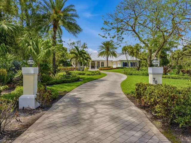 7051 Hunters Rd, Naples, Florida 34109
