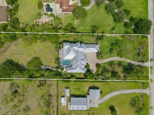 7051 Hunters Rd, Naples, Florida 34109