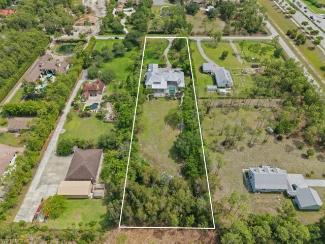 7051 Hunters Rd, Naples, Florida 34109
