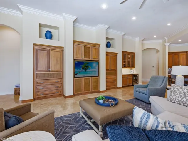 7051 Hunters Rd, Naples, Florida 34109