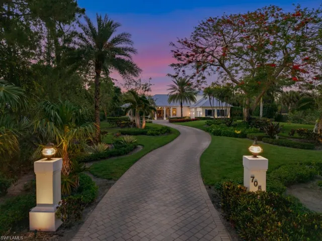 7051 Hunters Rd, Naples, Florida 34109