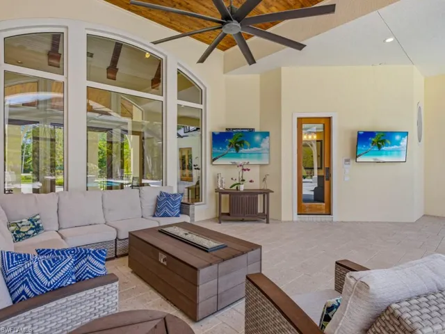 7051 Hunters Rd, Naples, Florida 34109