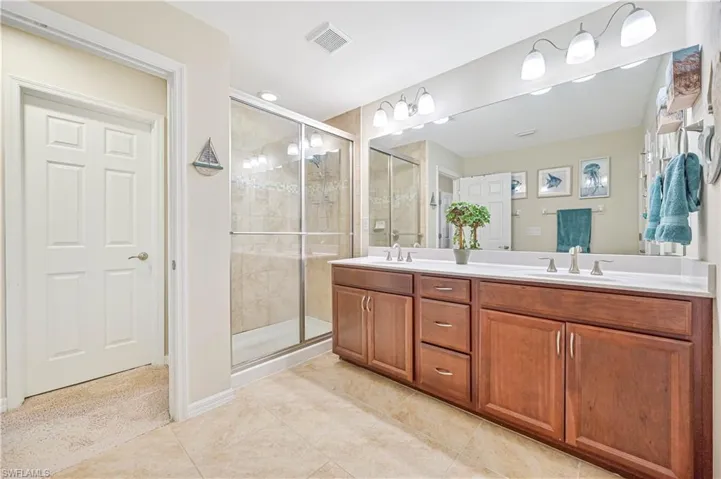 3889  Tilbor  CIR, Fort Myers, FL 33916