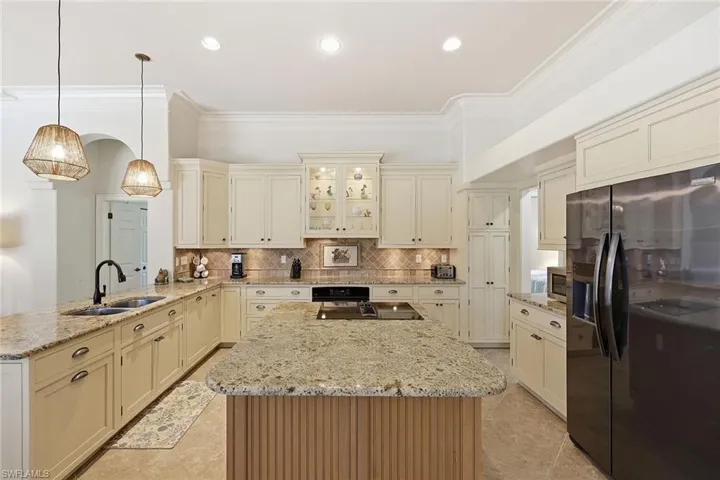 13360 Bridgeford Ave, Bonita Springs, Florida 34135