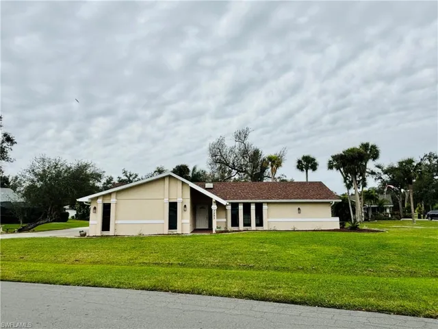 7293  Pelas  CIR, North Fort Myers, FL 33917