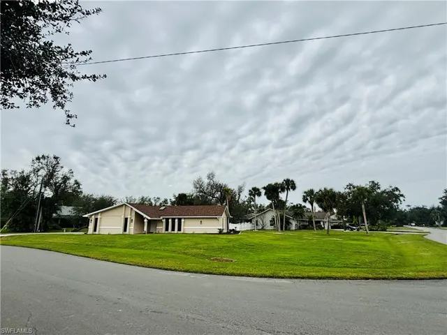 7293  Pelas  CIR, North Fort Myers, FL 33917