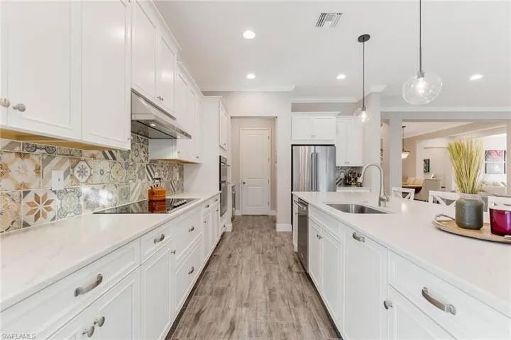 3684  Pilot  CIR, Naples, FL 34120