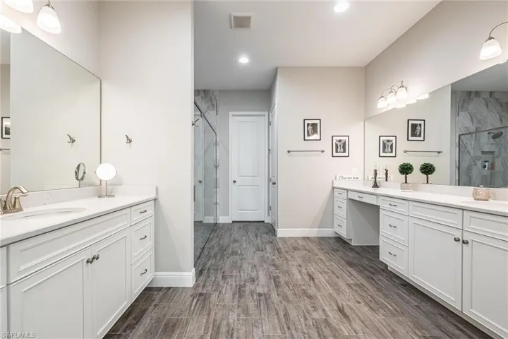 3684  Pilot  CIR, Naples, FL 34120