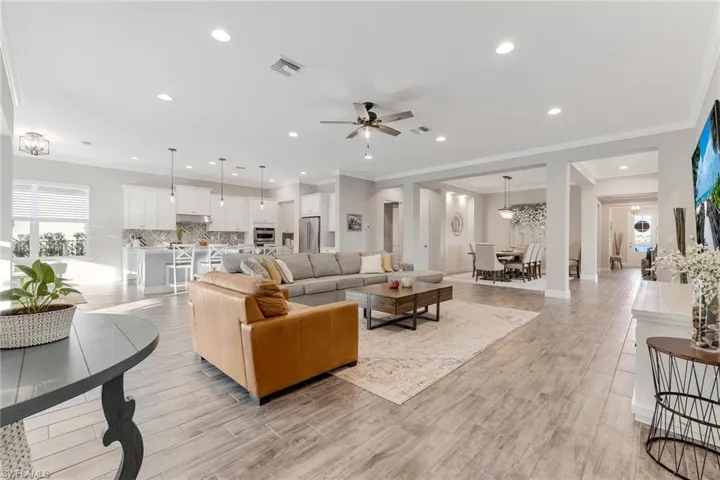 3684  Pilot  CIR, Naples, FL 34120