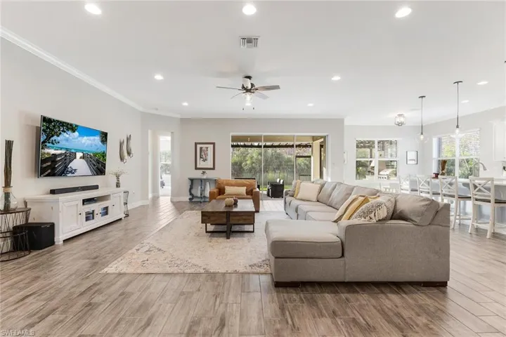 3684  Pilot  CIR, Naples, FL 34120