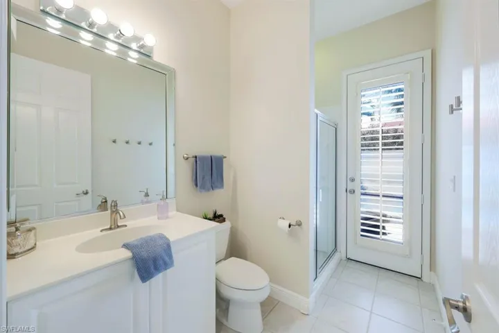 Guest bathroom also the pool bathroom