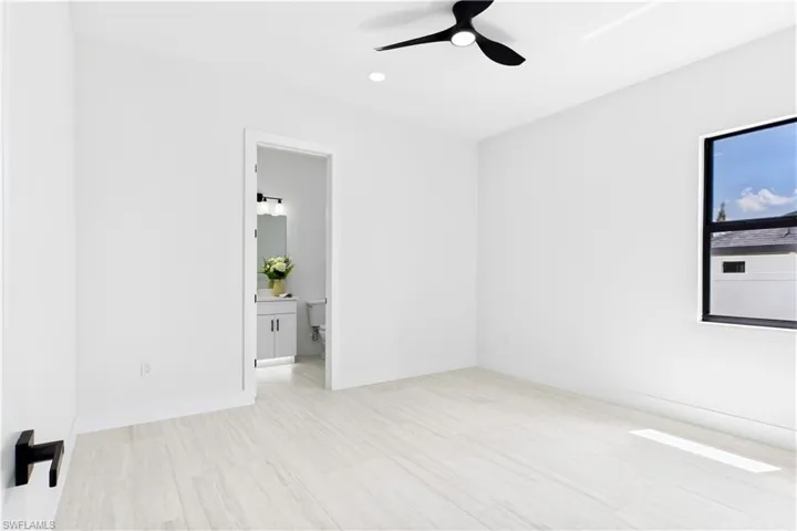 2251 Sw 2nd Ter, Cape Coral, Florida 33991