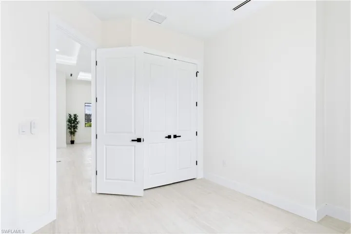 2251 Sw 2nd Ter, Cape Coral, Florida 33991