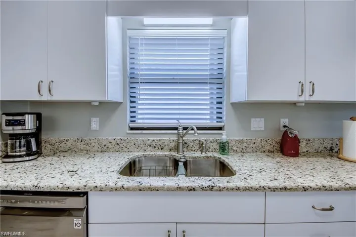 Kitchen sink with great light and plenty of room