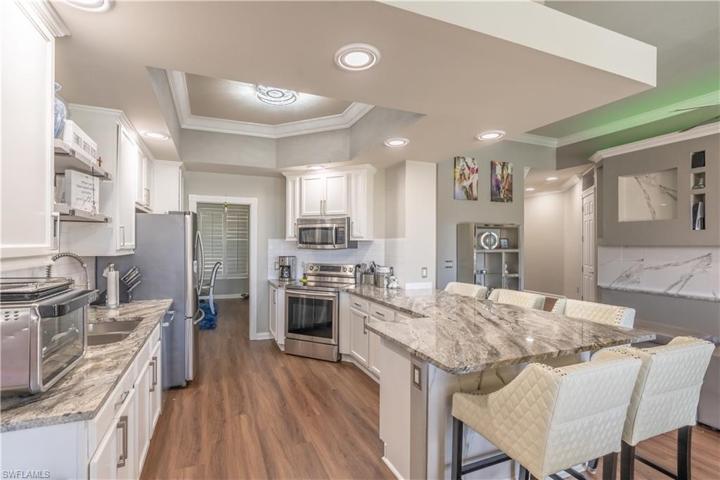 8506 Deimille CT, NAPLES FL 34114
