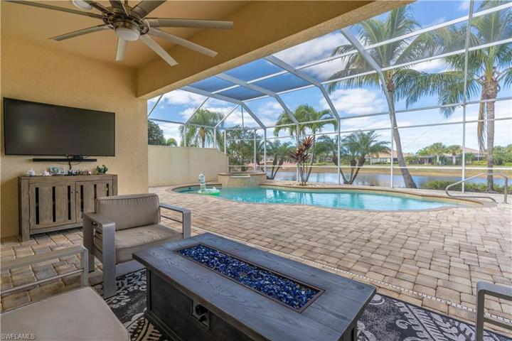 8506 Deimille CT, NAPLES FL 34114