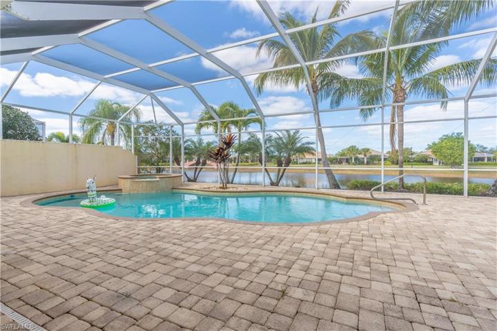 8506 Deimille CT, NAPLES FL 34114