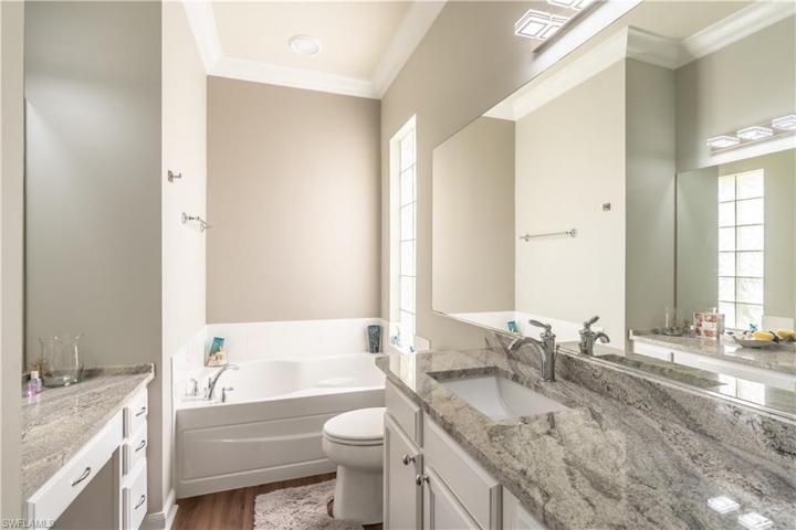 8506 Deimille CT, NAPLES FL 34114