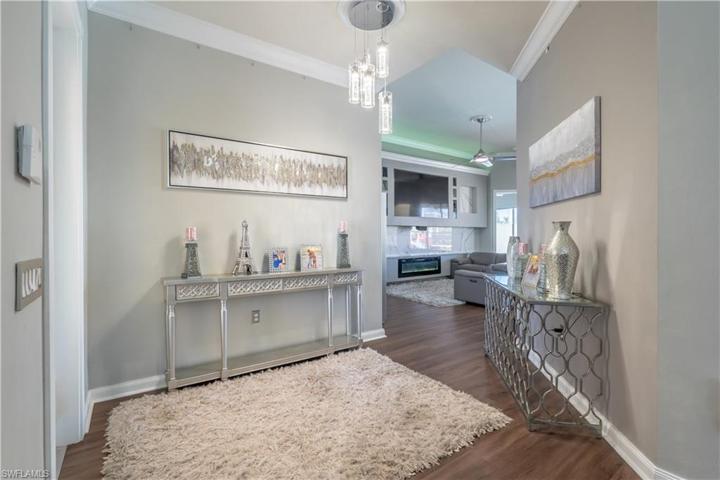 8506 Deimille CT, NAPLES FL 34114