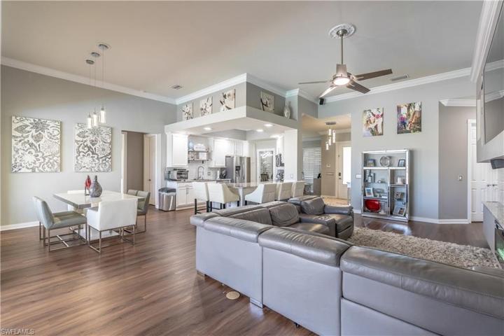 8506 Deimille CT, NAPLES FL 34114