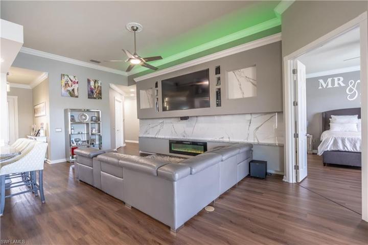 8506 Deimille CT, NAPLES FL 34114