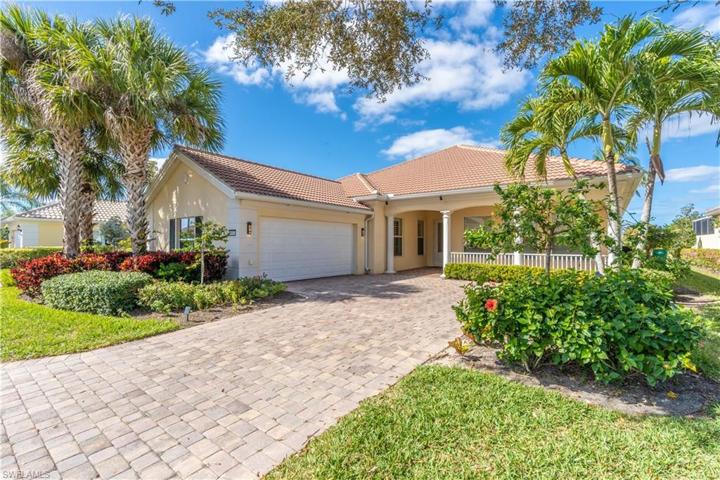 8506 Deimille CT, NAPLES FL 34114