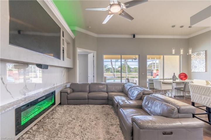 8506 Deimille CT, NAPLES FL 34114
