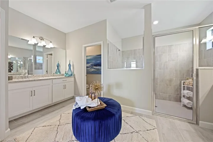 17705  Saddleback  LOOP, North Fort Myers, FL 33917