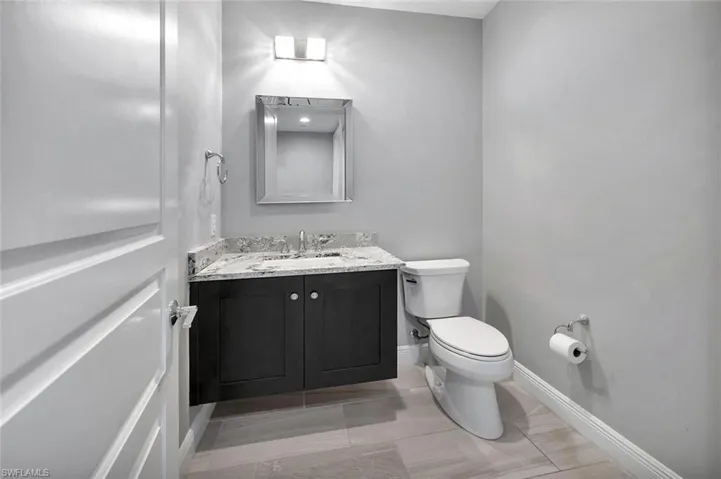 Powder bath