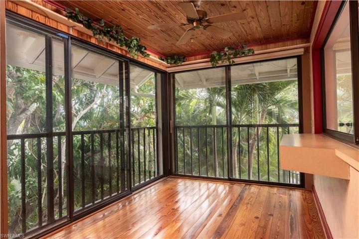 Lanai/Den