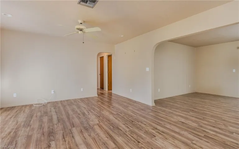 3720 SE 12th  PL, Cape Coral, FL 33904