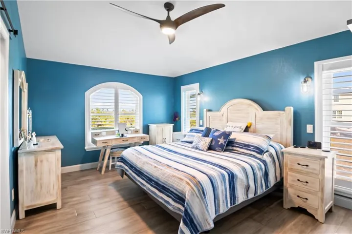 With ample room to relax, it features a luxurious design that flows seamlessly into the spa-like master bath and large walk-in closet, creating the ultimate private sanctuary.