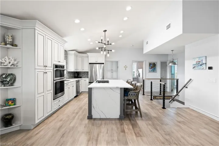 MANY chefs can work together in this large space!