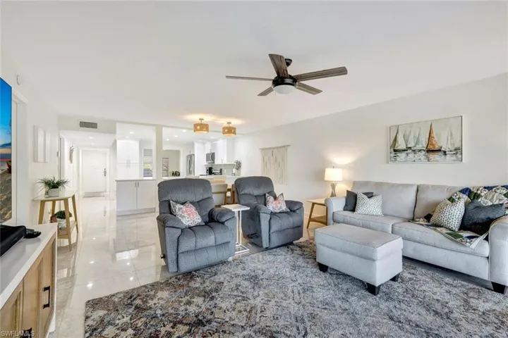 Beautiful Polished Large Tile Flooring