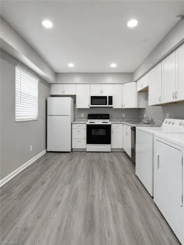 3509 Se 15th Pl 3, Cape Coral, Florida 33904