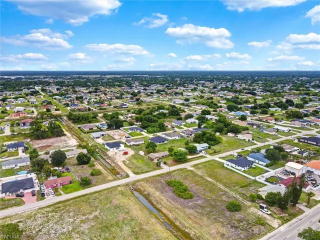 4015 6th St W, Lehigh Acres, Florida 33971