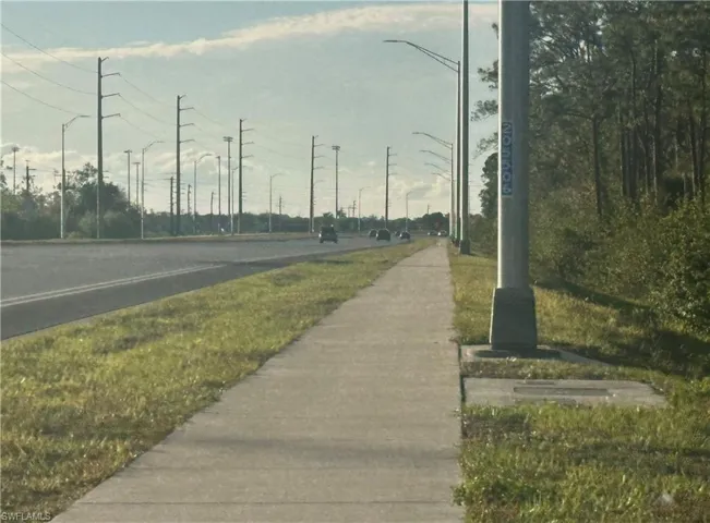 View of SR 82 on the backside of the lot.
