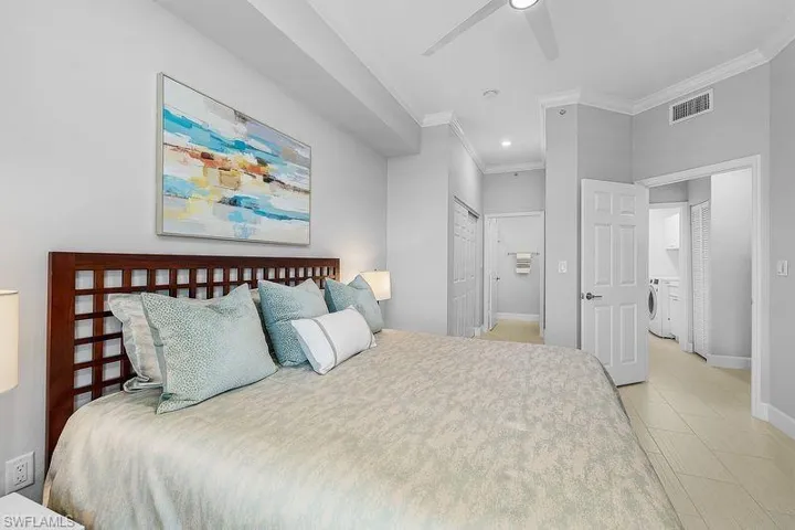 Bedroom II Suite to Bath