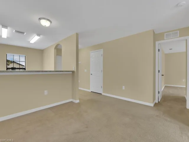 121 Shadow Lakes DR, LEHIGH ACRES FL 33974