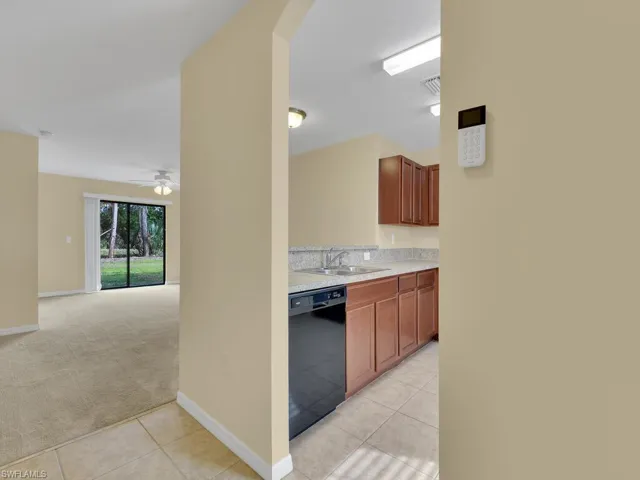 121 Shadow Lakes DR, LEHIGH ACRES FL 33974