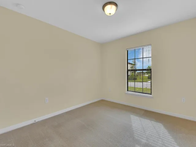121 Shadow Lakes DR, LEHIGH ACRES FL 33974
