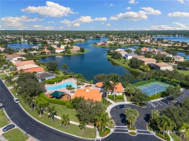 2720  Orange Grove  TRL, Naples, FL 34120