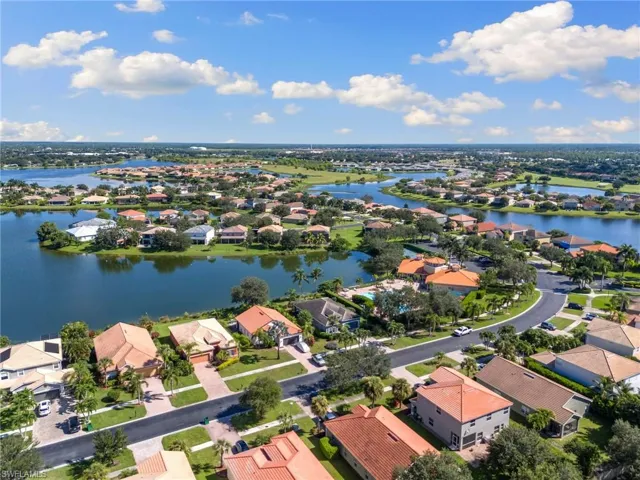 2720  Orange Grove  TRL, Naples, FL 34120