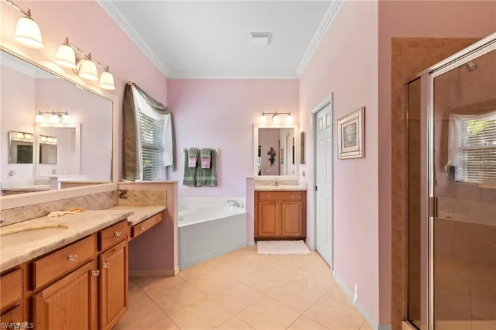 2720  Orange Grove  TRL, Naples, FL 34120