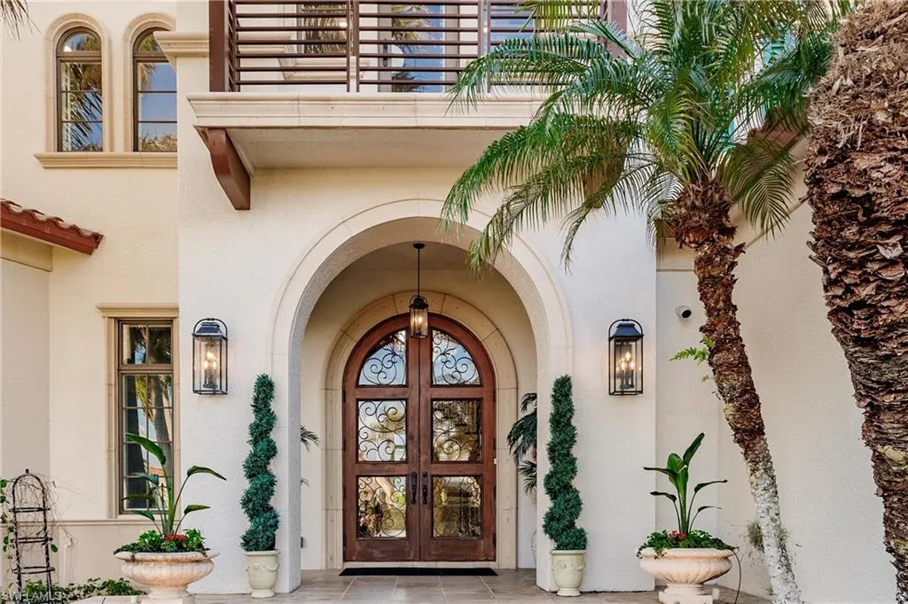 1801 Kingfish RD, Naples, FL 34102,225023667