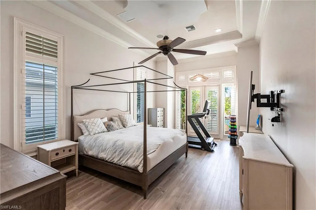 1801 Kingfish RD, Naples, FL 34102,225023667